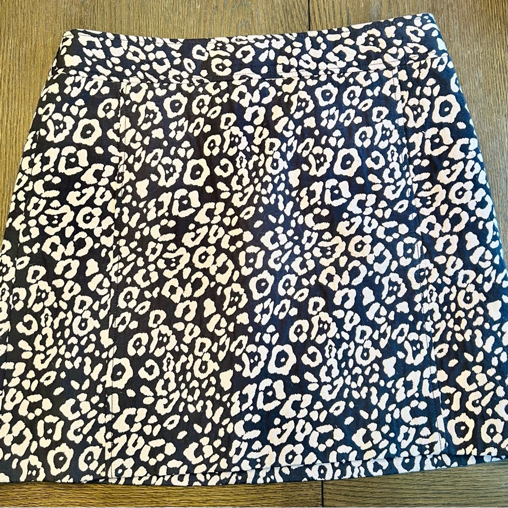 ✨LOFT✨ Cheetah Print Skirt